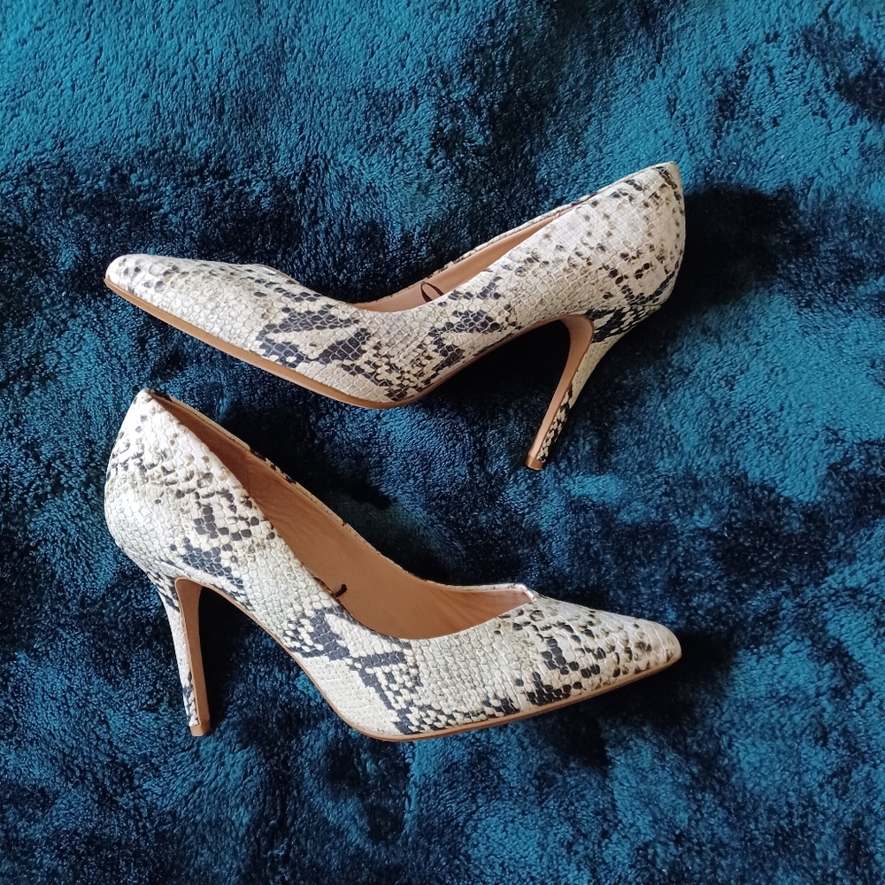 H&M Snakeskin Stilletos - size 8